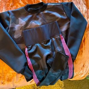 NOLI YOGA set. Top a M/leggings XS.  Worn once - gorgeous and luxurious feel.